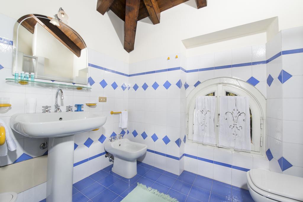 Villa Pinetina B&B Lasnigo Ngoại thất bức ảnh